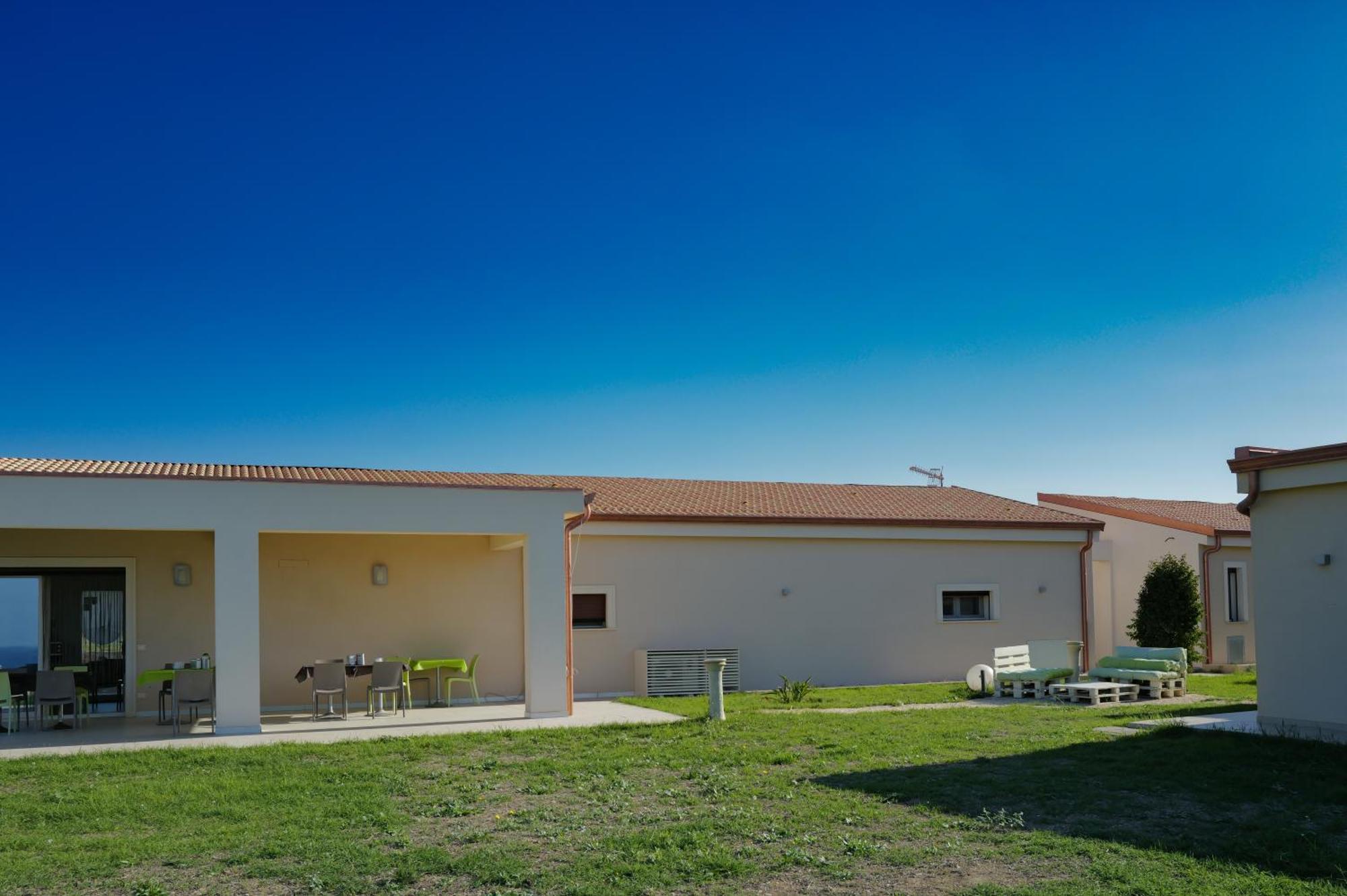 B&B L'Eden Di Capo Bianco Montallegro Exterior photo